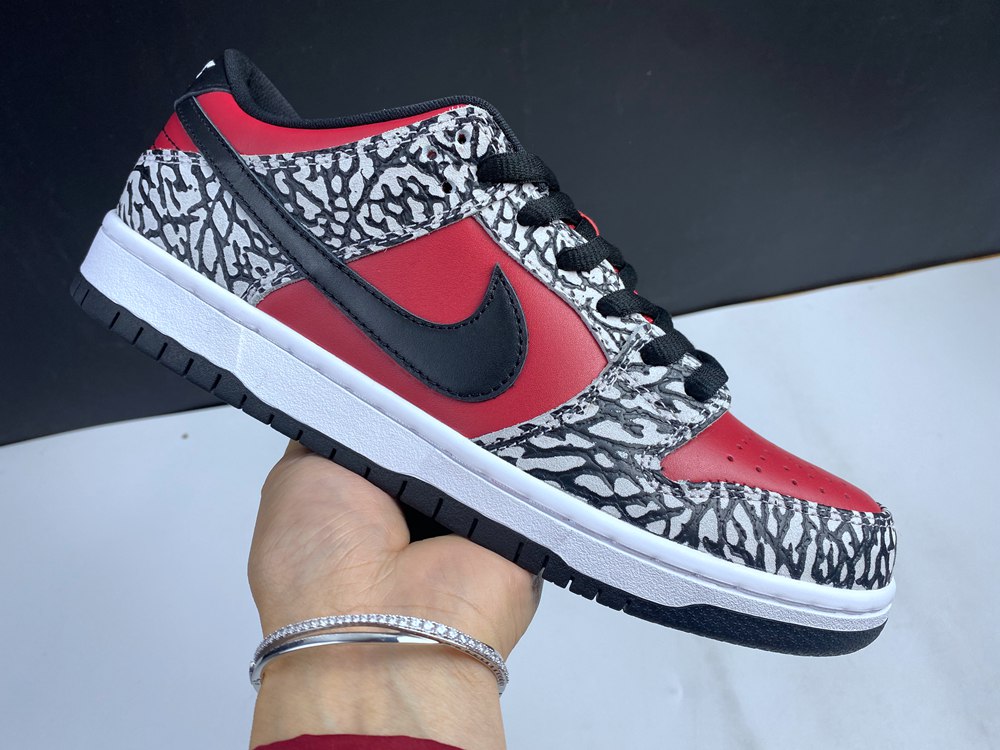 NIKE Dunk SB x Svp*me 313170-600